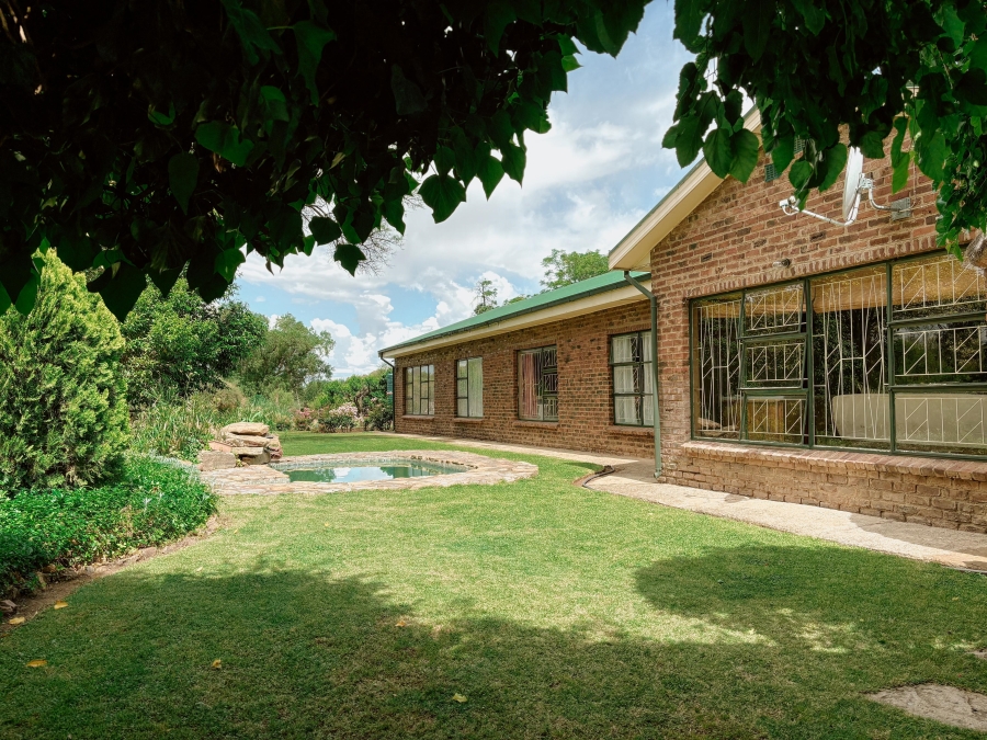 5 Bedroom Property for Sale in Bethulie Free State